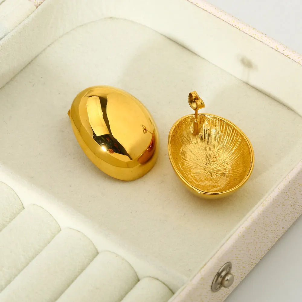 Geometric line stud earrings with 18K gold plating and glazed surface in DFE139 colour