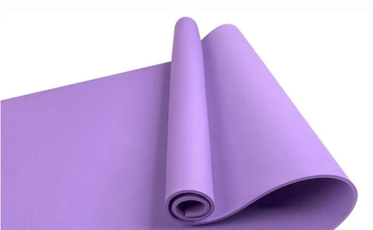 Red and blue EVA fitness yoga mats showing 4mm and 6mm thickness options on a wooden floor.