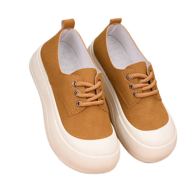 Women's suede platform loafers with 4cm sole height and round toe in camel colour
