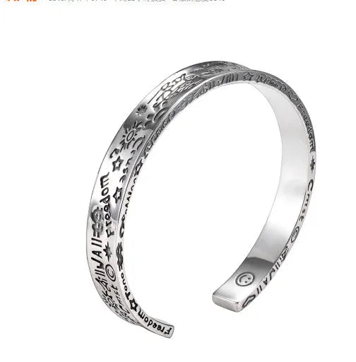 925 sterling silver graffiti bracelet for men with adjustable size and silver finish