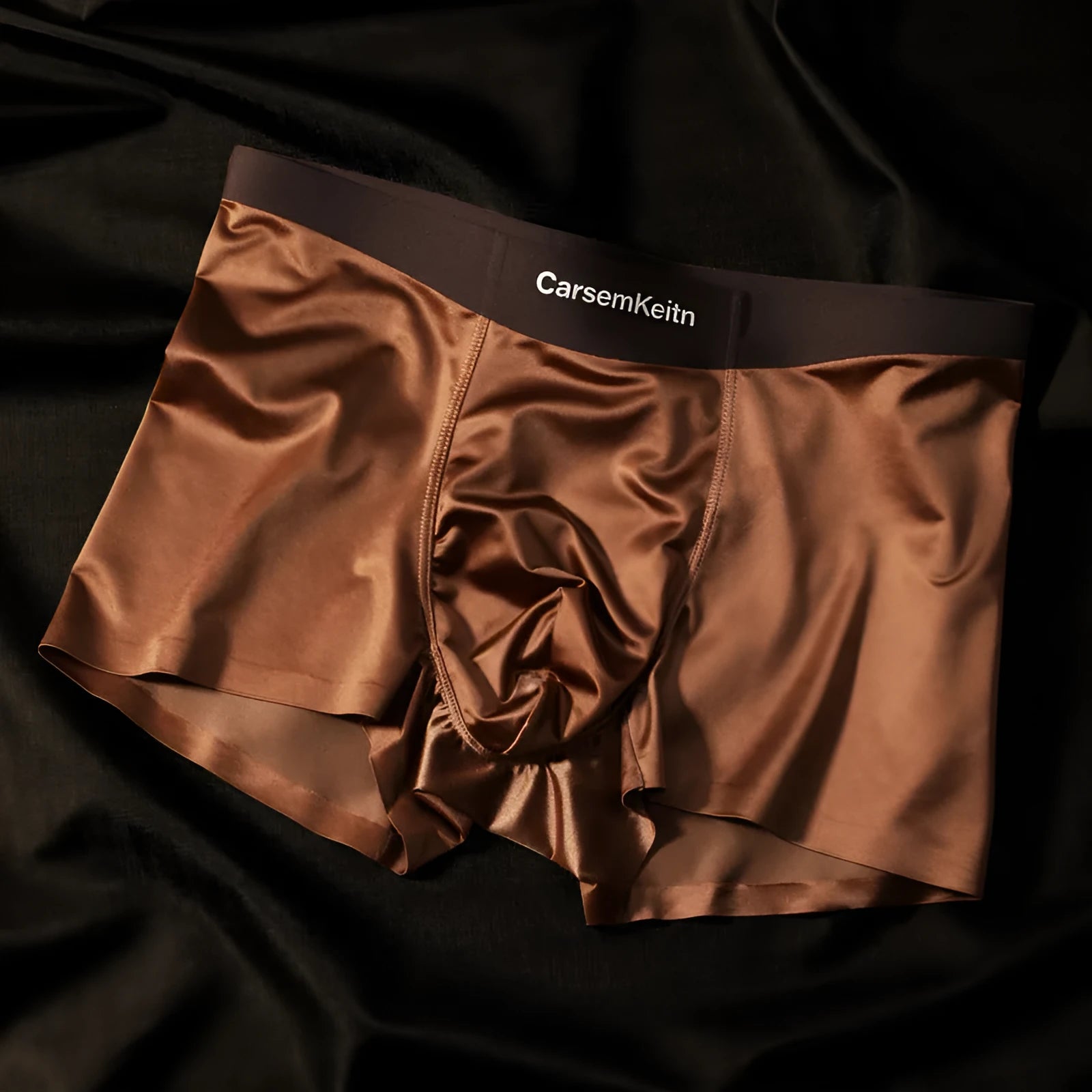 Men's colourblock Ice Silk seamless underwear laid flat, showing quick-dry fabric.