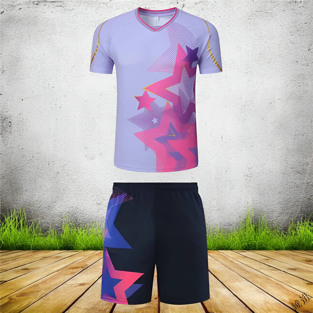 Badminton sportswear outfit with short-sleeved top and trousers in polyester fabric