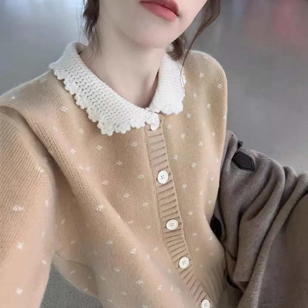 Floral pattern knitted cardigan coat with a Peter Pan collar in grey colour.