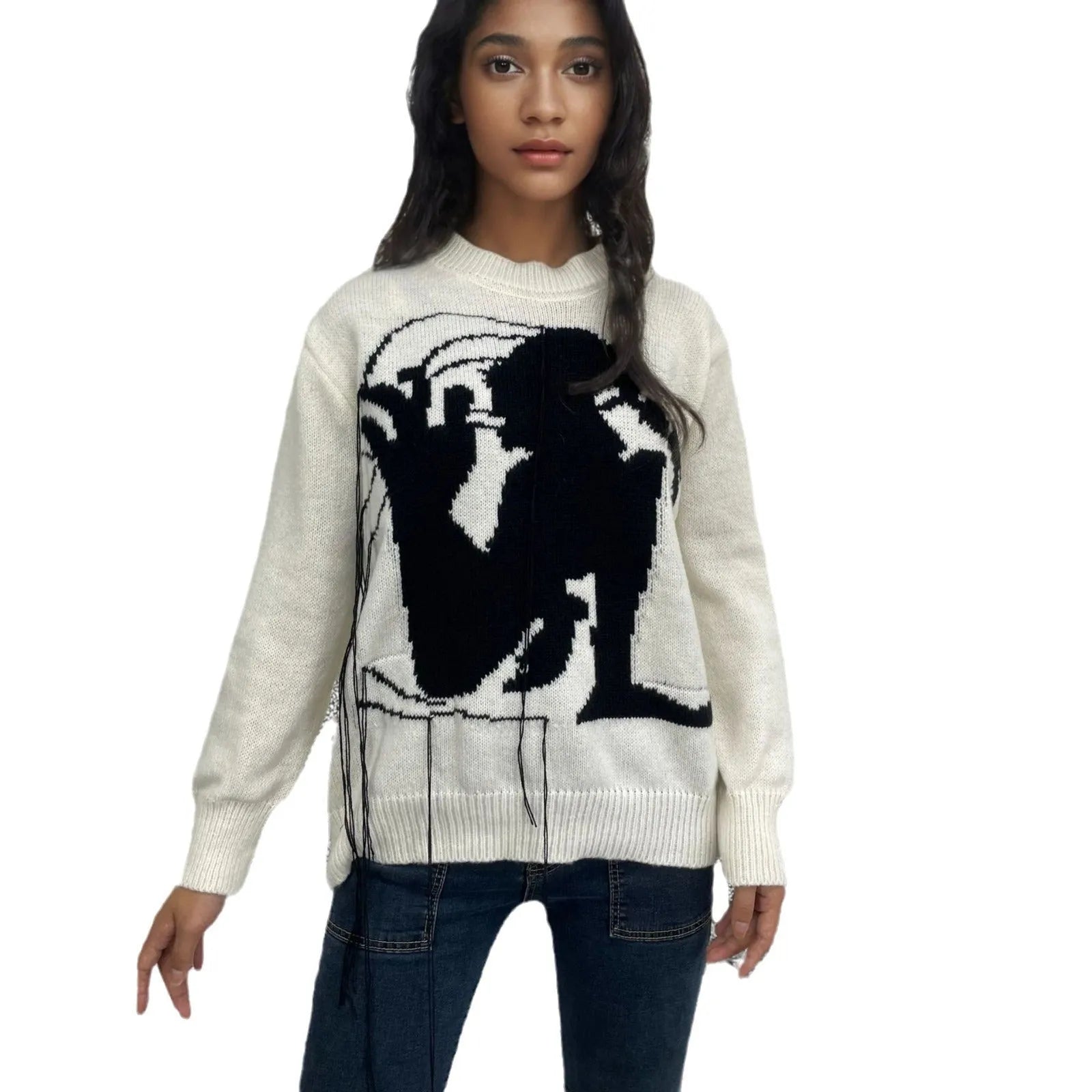 Women's loose fit alpaca wool sweater with tassel design and abstract pattern in street fashion style