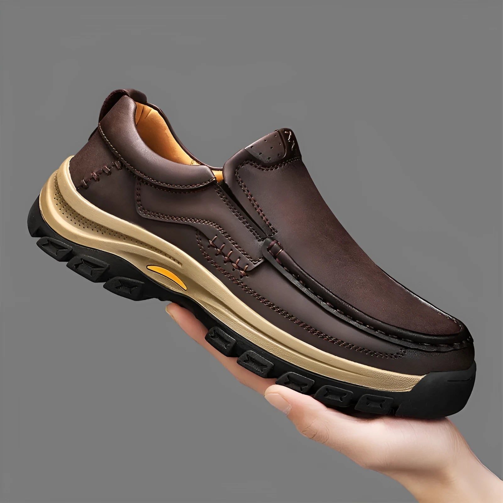 Men's black mountaineering shoes with thick rubber soles and round toe design for outdoor hiking