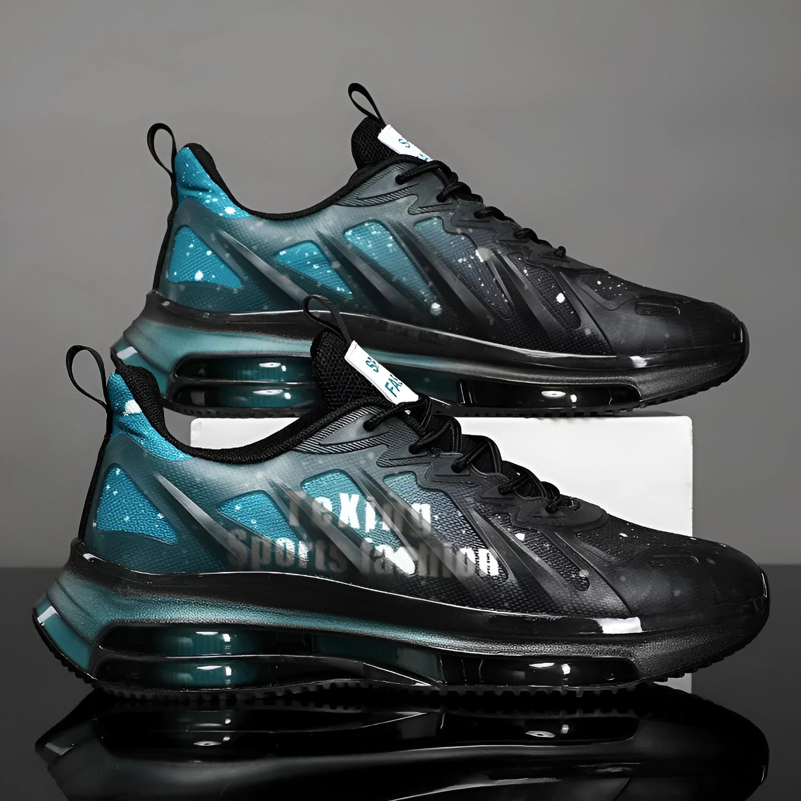 Men's black and green platform running shoes with mesh upper and rubber sole on a white background.