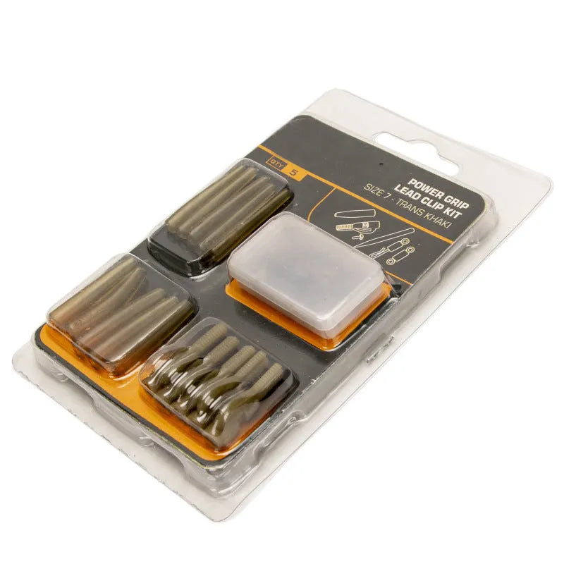 European carp fishing accessory set card with 30 pieces including anti-winding pipes and threaded hoses