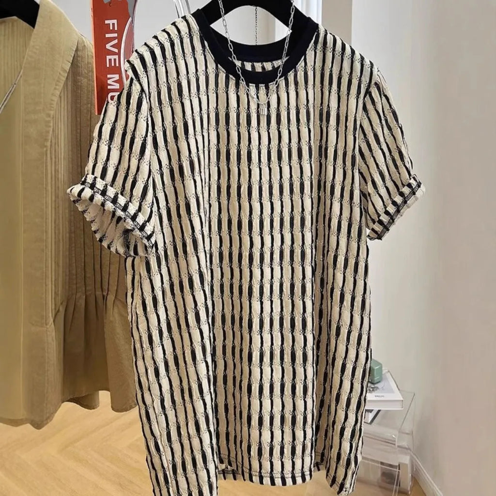 Black striped men's loose-fit short sleeve casual shirt made from linen and silk fabric
