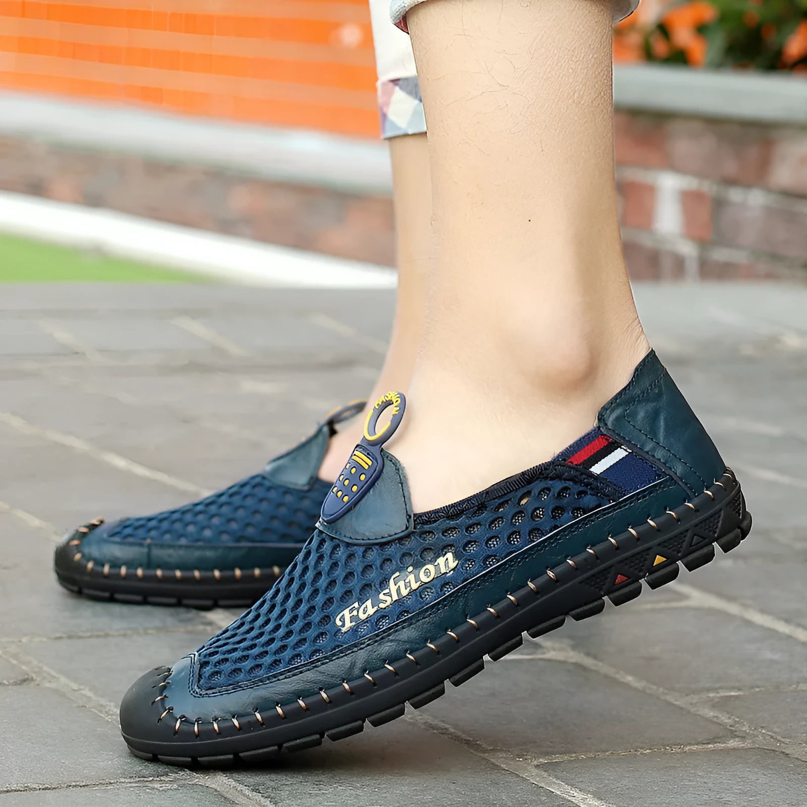 Men's brown breathable mesh casual shoes with round toe and non-slip rubber sole