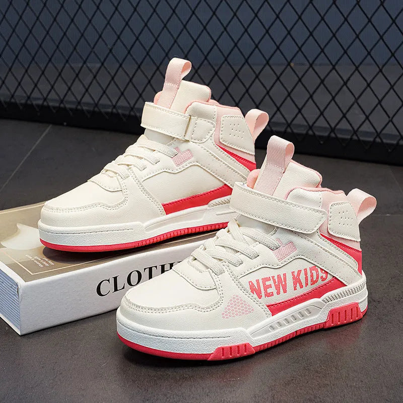 Children's buckle closure outdoor sneakers in PU upper with rubber sole, available in multiple colours and sizes 28-39