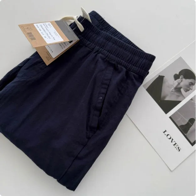 Men's loose straight leg casual pants in thin summer fabric with drawstring waistband