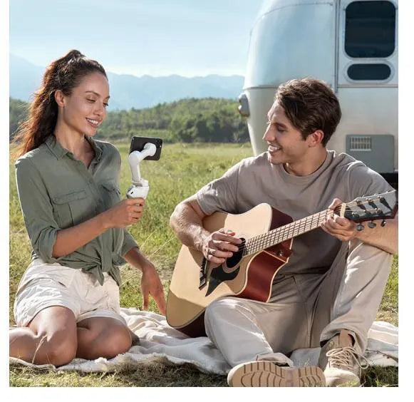 Magnetic mount smartphone PTZ gimbal stabilizer with integrated battery for videography
