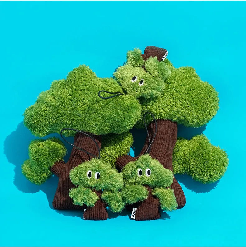 Pine tree shaped catnip toy pendant for cats in three sizes