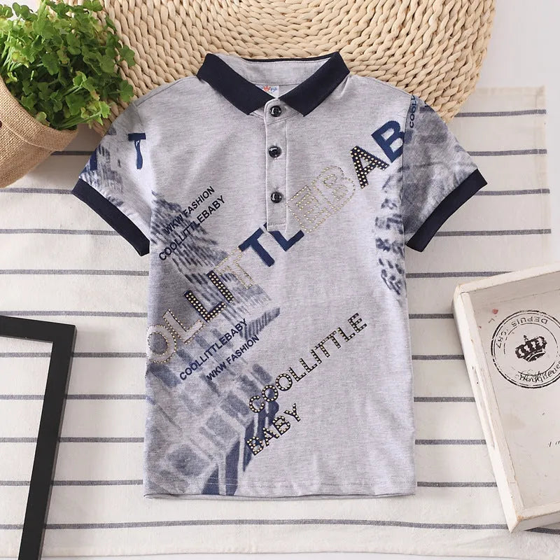 Solid colour short-sleeve cotton T-shirt for children with a lapel collar.