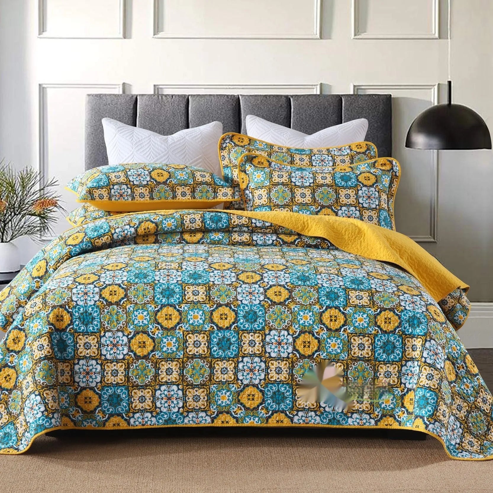 Quilted pure cotton bed cover set with pillowcases for 1.5-1.8 metre beds