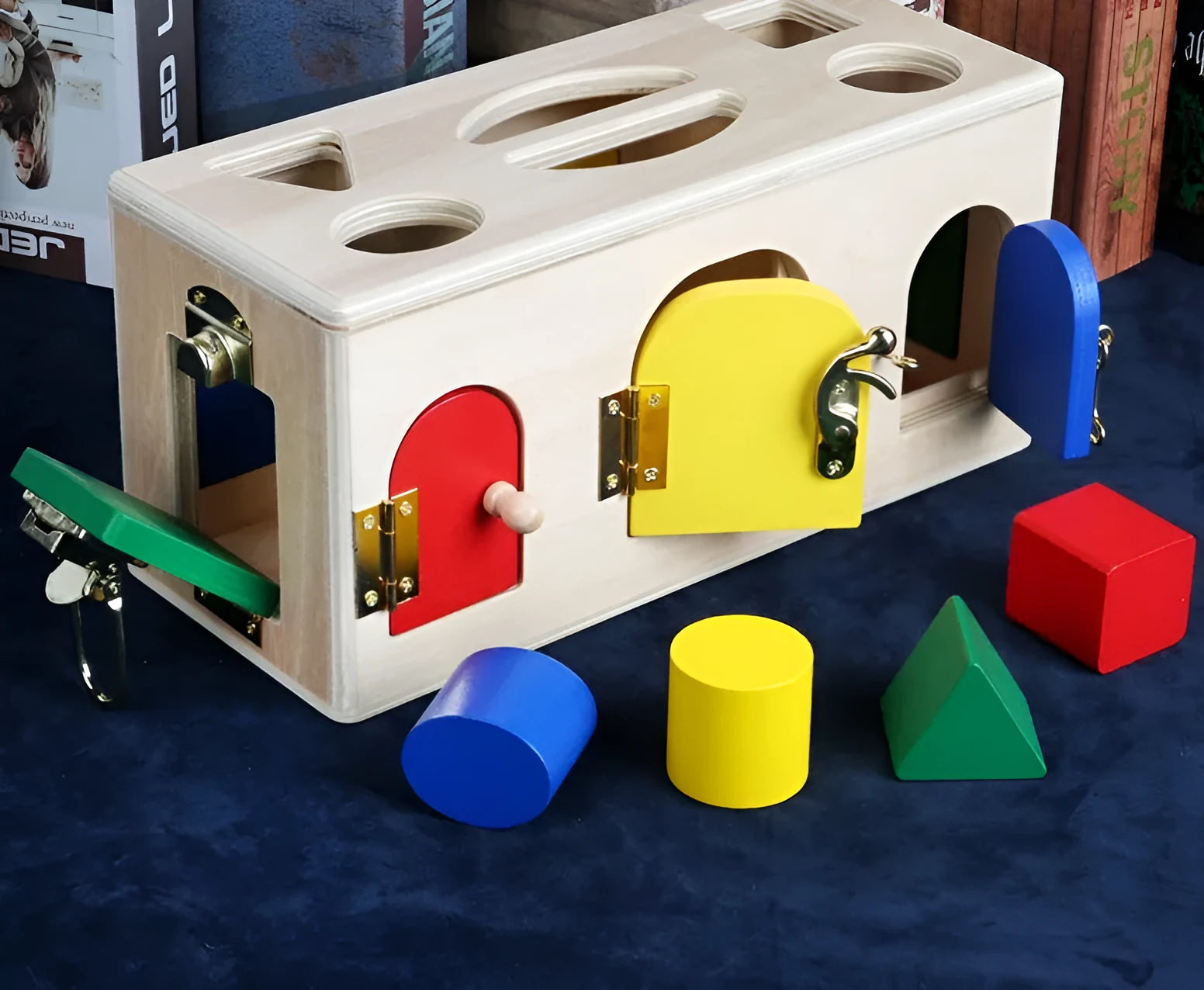 Wooden educational shape matching puzzle box for preschool children with geometric shapes