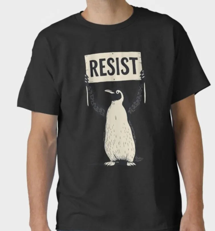 Loose fit cotton t-shirt in black green white colours with short sleeves and round neck