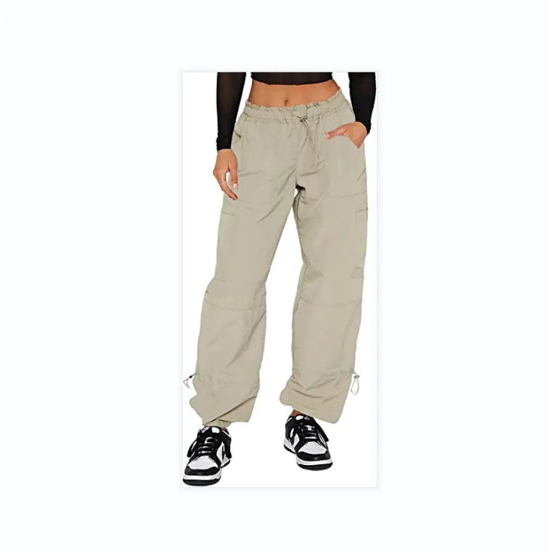 Men's straight-leg multi-pocket cargo trousers in a loose fit, shown in one of six available colours.