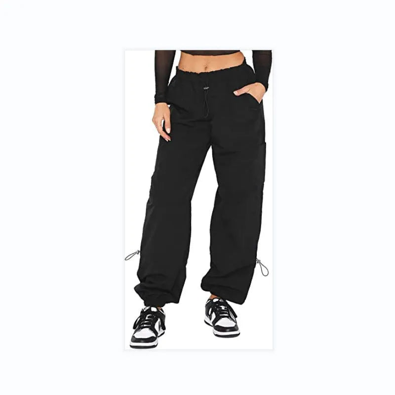 Men's straight-leg multi-pocket cargo trousers in a loose fit, shown in one of six available colours.