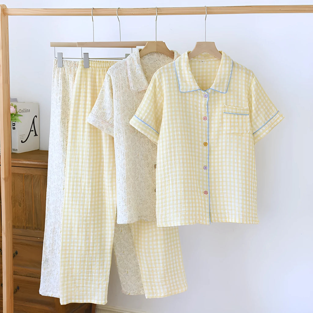 Washed cotton double-layer gauze short-sleeved trousers set in loose casual style for women.