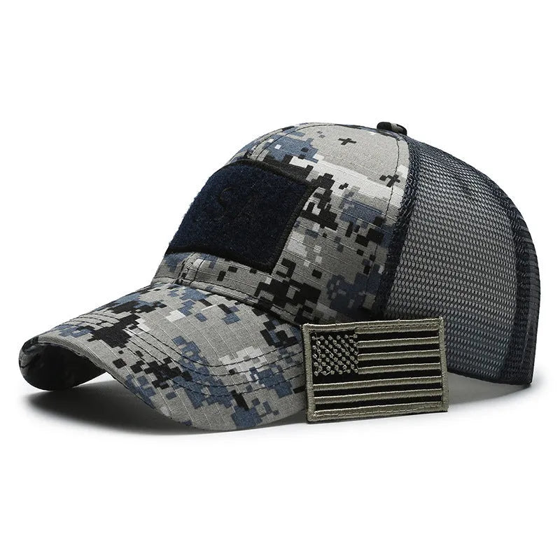 Tactical camouflage baseball hat with Velcro tear mark and adjustable strap in cotton fabric