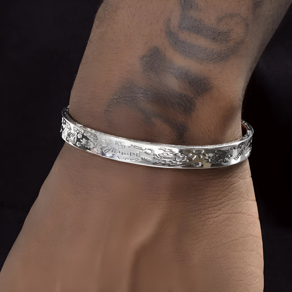 925 sterling silver graffiti bracelet for men with adjustable size and silver finish