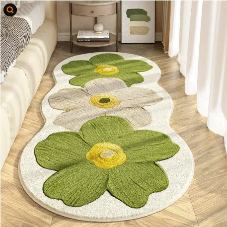 Colourful flower-shaped bedside blanket with floral print on a soft imitation cashmere texture
