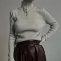 Retro breast half turtleneck pullover sweater in slim fit with single-breasted placket