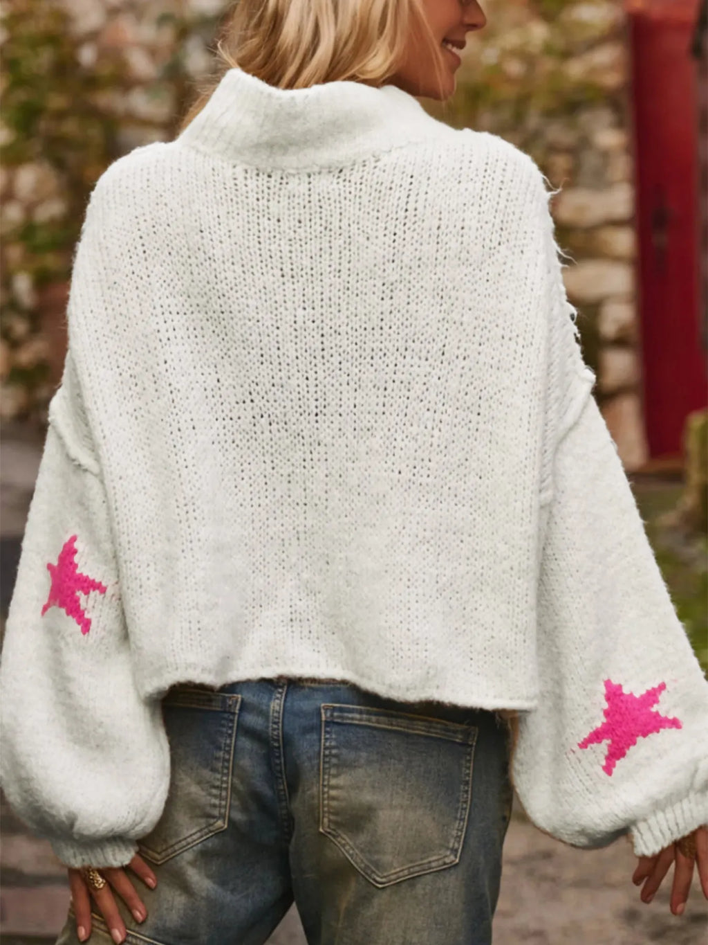 Women's white imitation velvet turtleneck pullover with five-pointed star pattern
