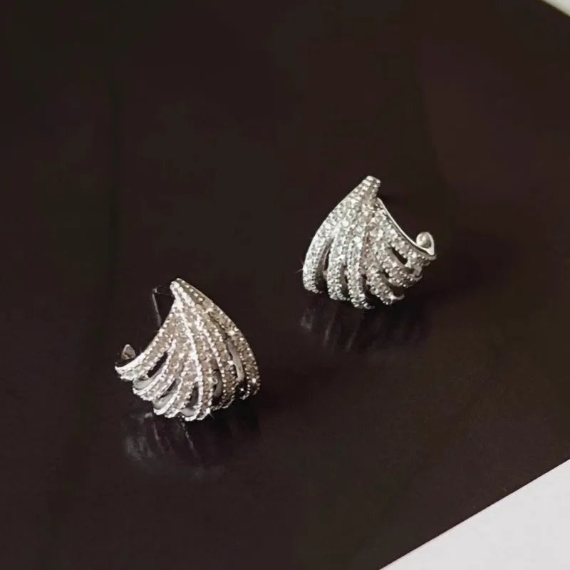 Women's geometric line design earrings with zircon stones and platinum electroplating