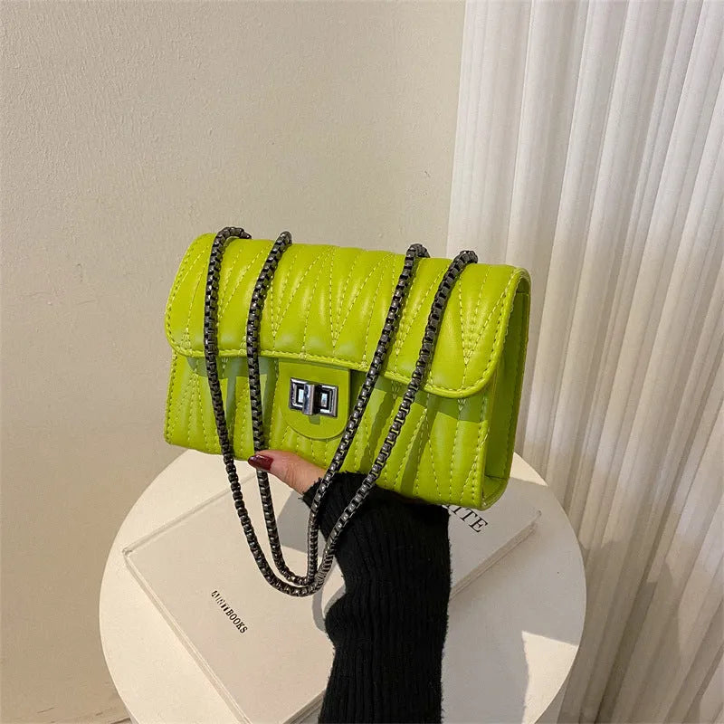 Retro textured diamond small bag in horizontal square shape with eight colour options