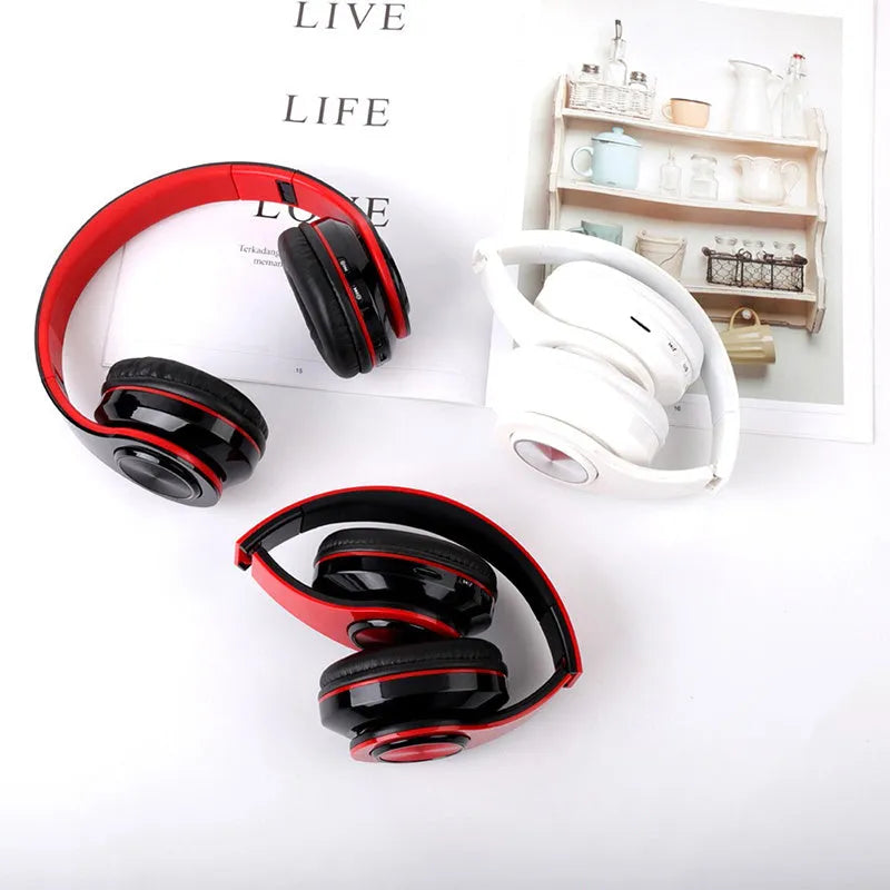 Over-ear LED wireless Bluetooth headphones in black with seven-colour breathing lights and padded ear cushions