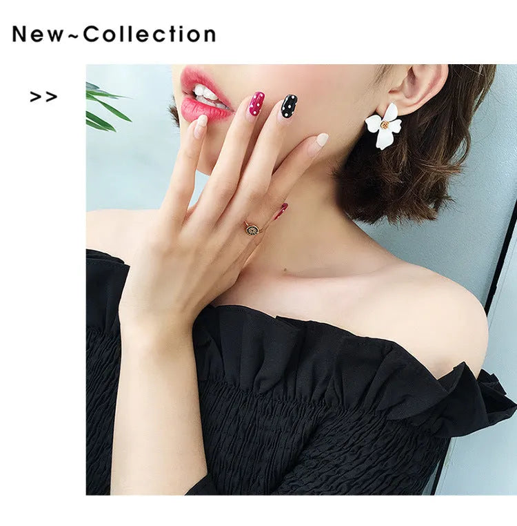 Flower stud earrings for women in alloy with white and pink electroplated colour options