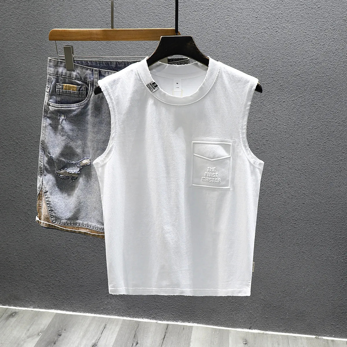 Men's loose fit cotton sleeveless t-shirt in black and white colours for gym wear