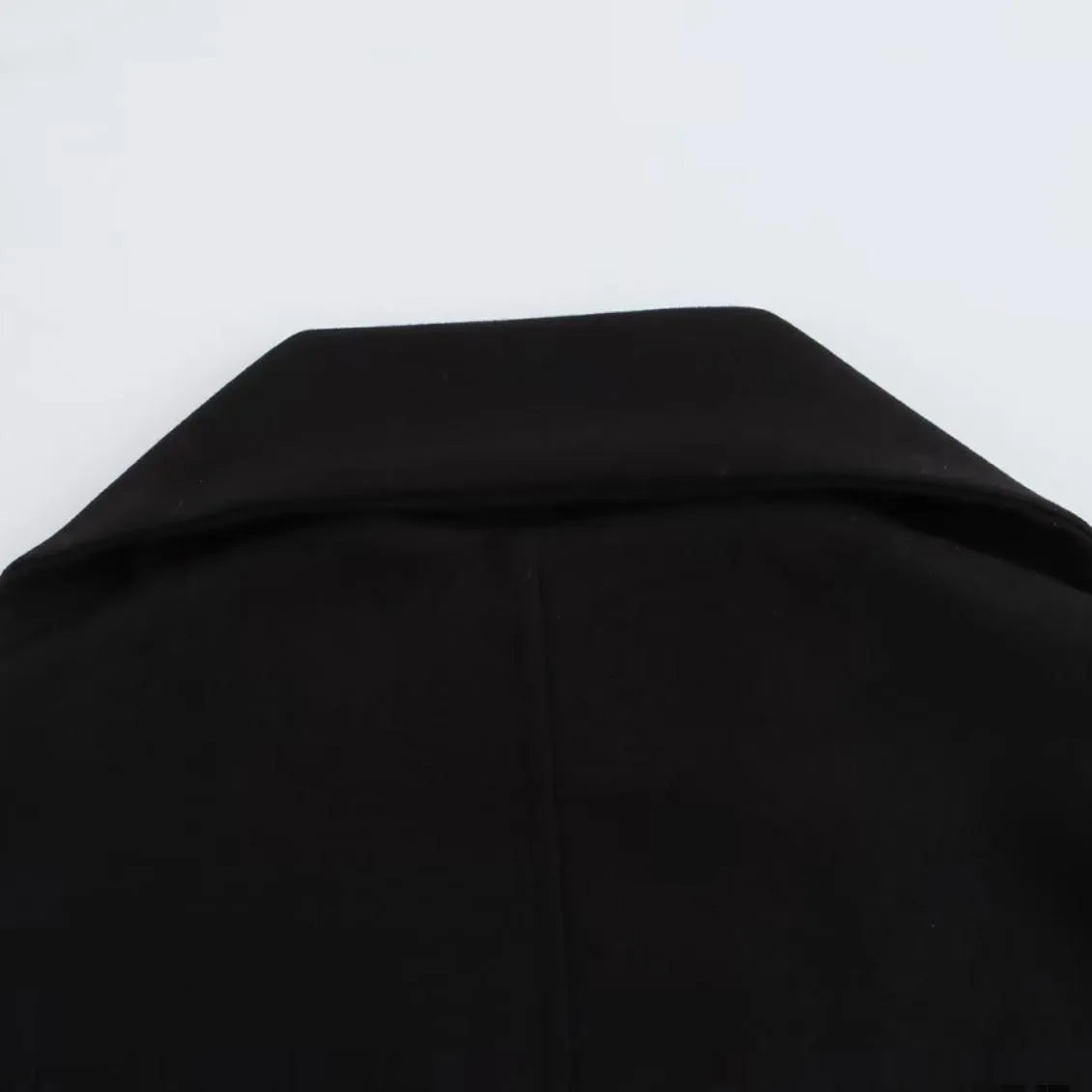Women's polyester overcoat with artificial fur collar in street fashion style