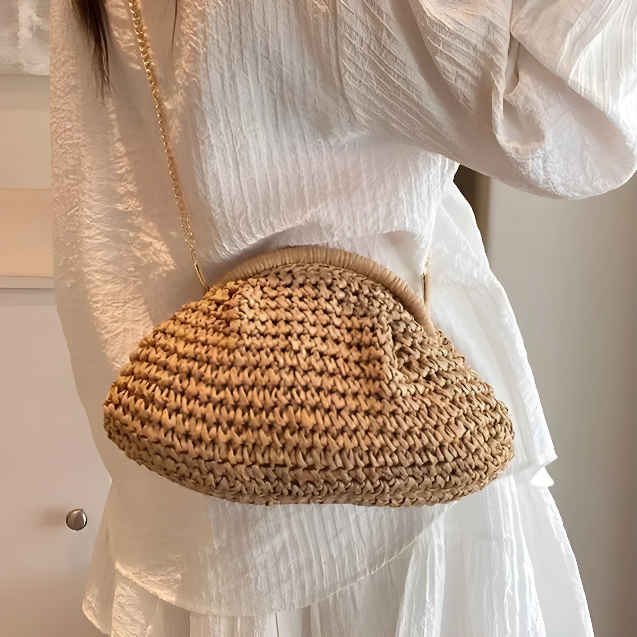 Women's straw beach shoulder bag with leather-look trim in khaki colour