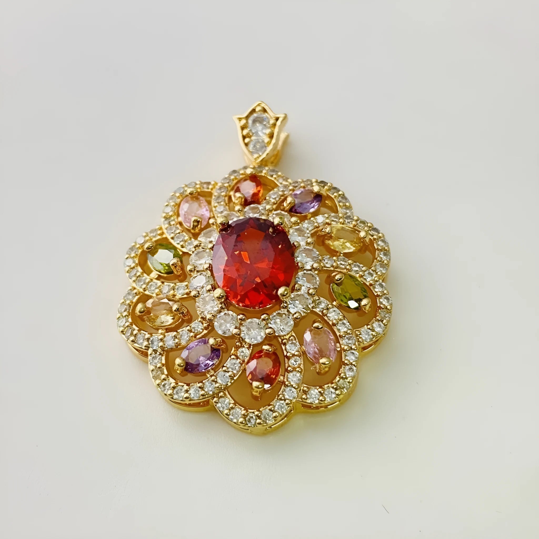 Women's zircon flower pendant necklace in gold, champagne gold, and platinum colour finishes