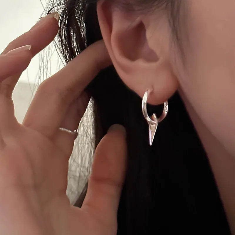 Geometric star ear clips for women with electroplated copper and white gold plating