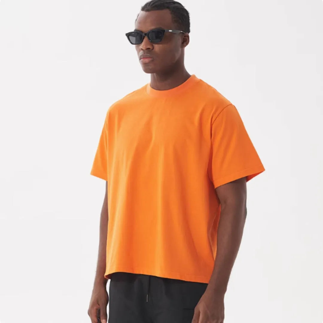 Loose fit pure cotton T-shirt in American style with short sleeves for summer wear