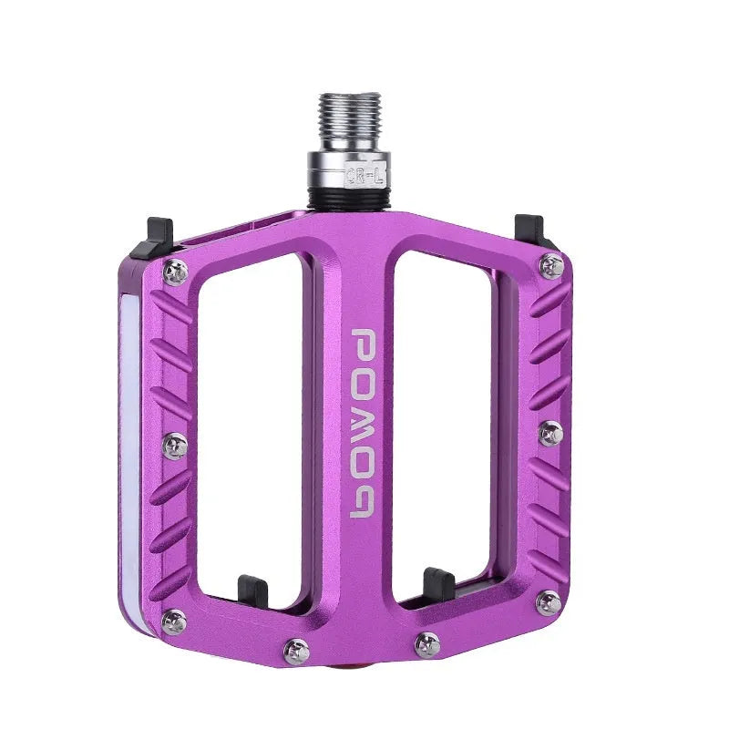 Aluminium alloy bicycle pedal with integrated 710LED lighting in five colour options
