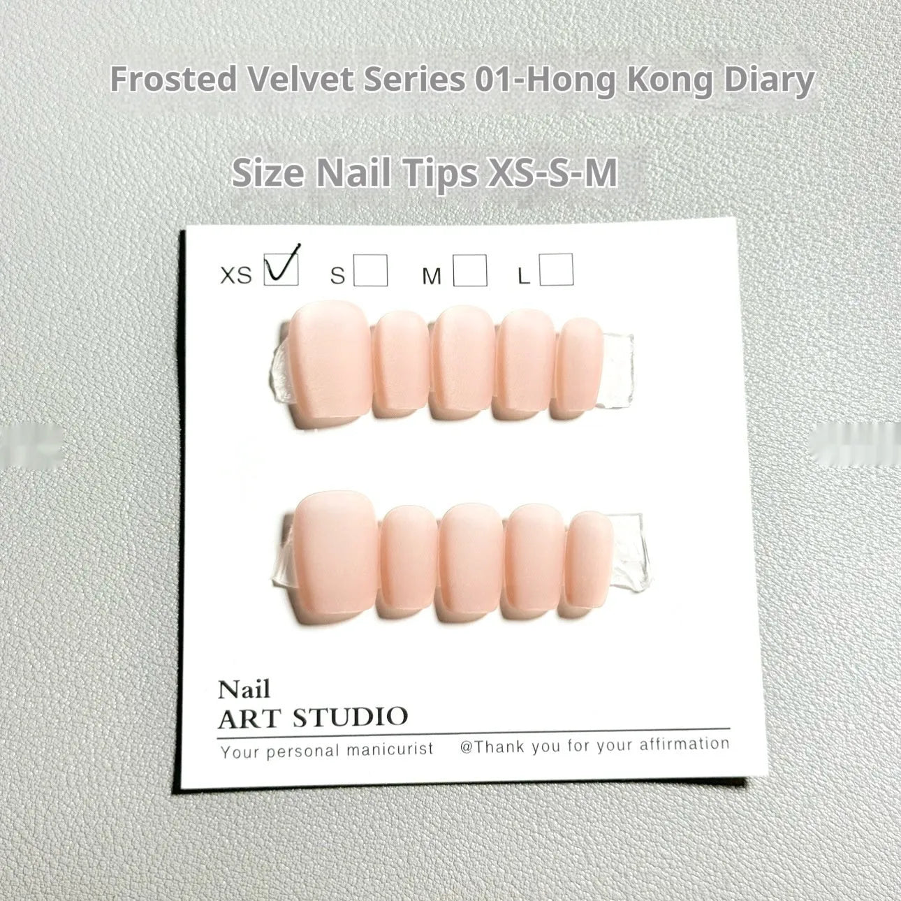 Frosted velvet Cat's Eye artificial nail set with aurora design in short ladder XS, S and M sizes
