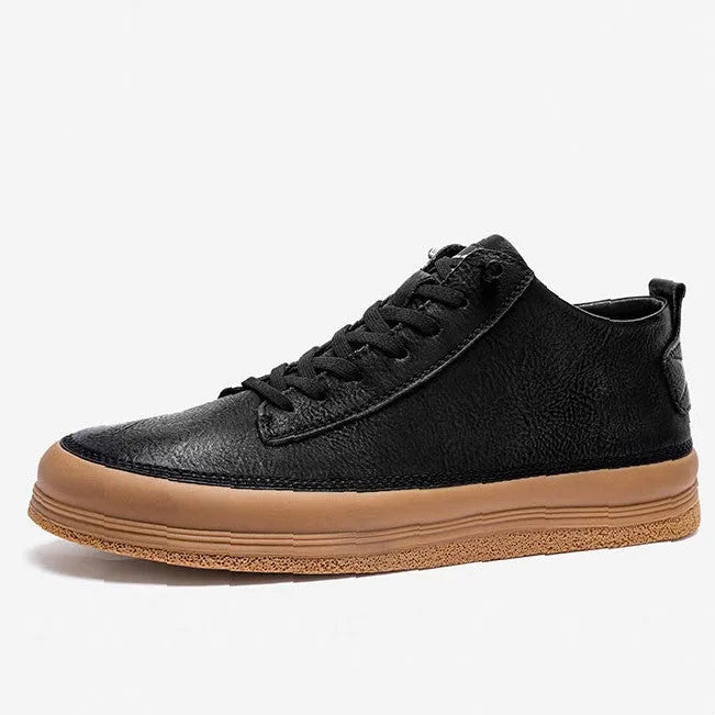 Men's black leather casual shoes with round toe and flat rubber sole, shown with lace-up closure.