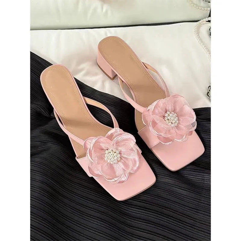 Korean-style women's sandals with chunky heel, square toe, satin upper with floral details in cream-white colour