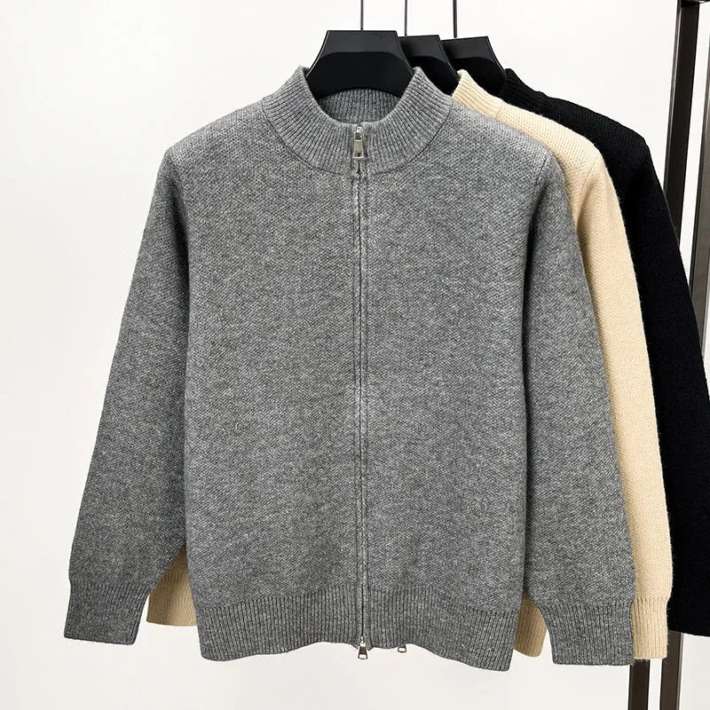 Men's high-stand collar knitted cardigan with zipper front in loose fit design