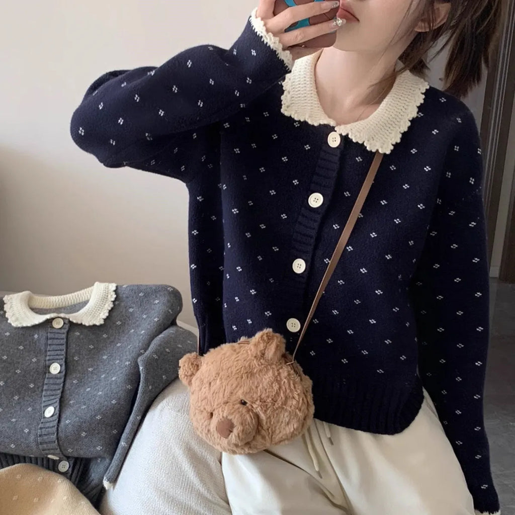 Floral pattern knitted cardigan coat with a Peter Pan collar in grey colour.