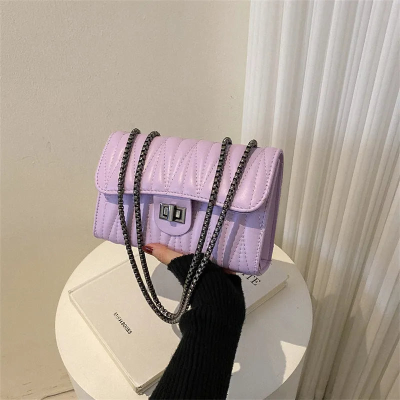 Retro textured diamond small bag in horizontal square shape with eight colour options