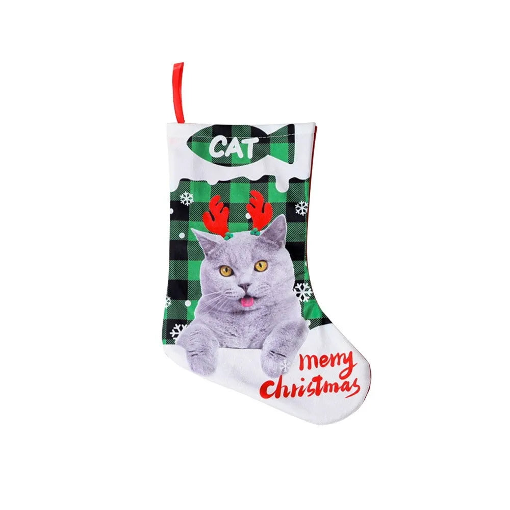 Green and black plaid cat design cloth Christmas decoration measuring 26 by 36 centimetres