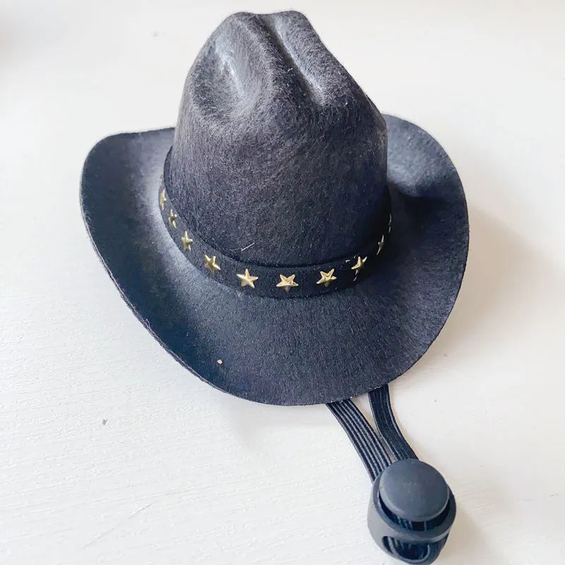 XINGX British cowboy hat for cats in non-woven fabric with decorative ribbon trim.