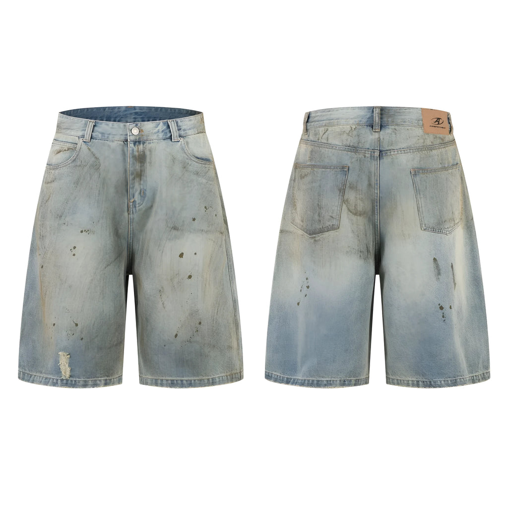 Blue cropped denim middle pants with straight leg and zip fly