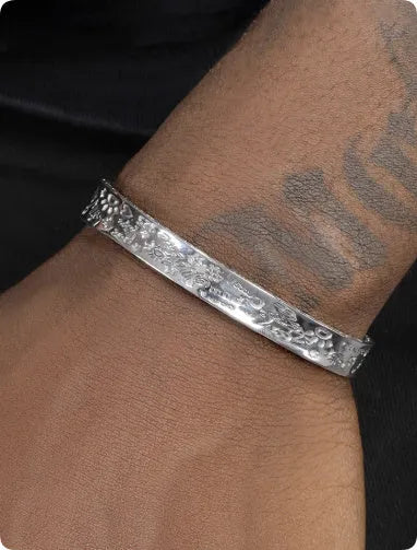 925 sterling silver graffiti bracelet for men with adjustable size and silver finish